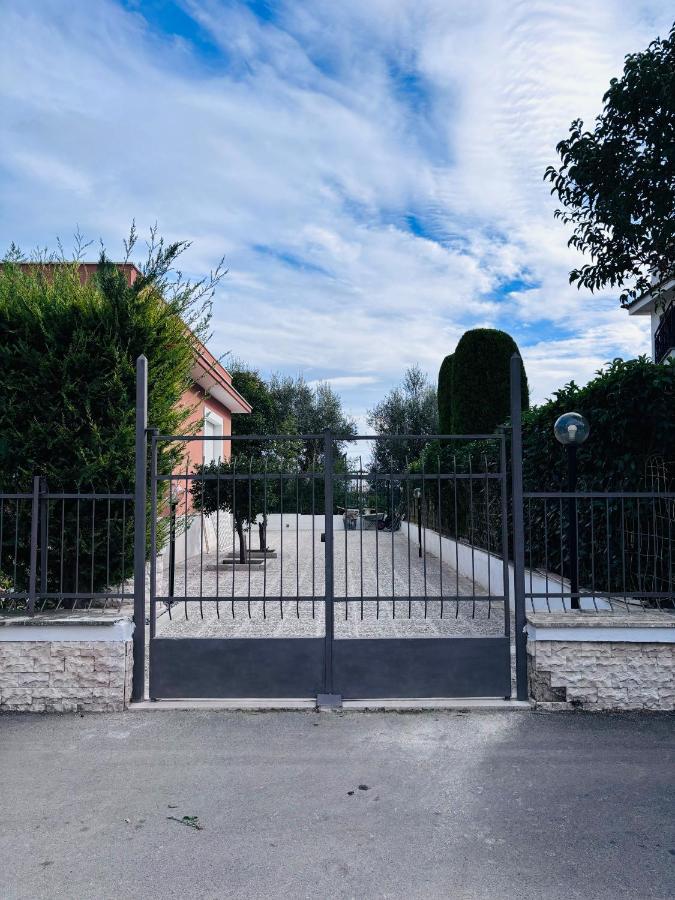 Villa Raffaele Trani Exterior photo